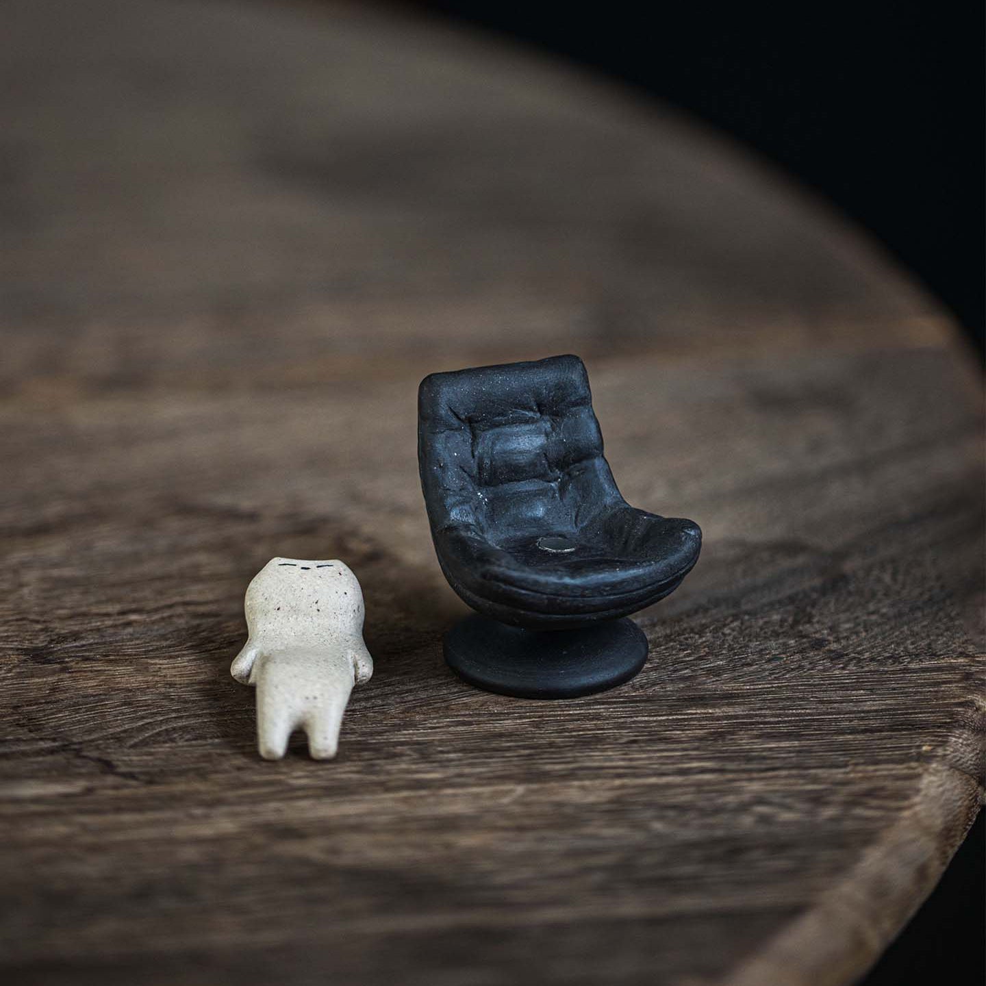 Lounge Chair Cat Yixing teapet