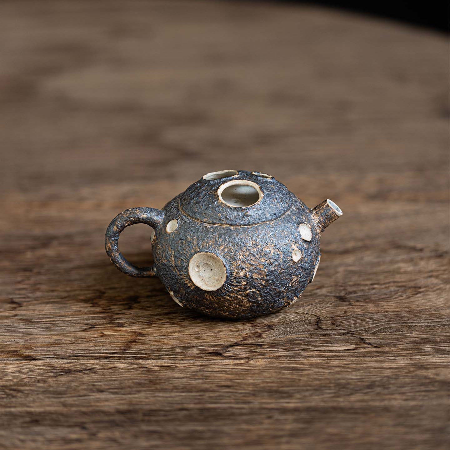 Moon Yixing teapot（style 2)  135ml