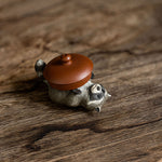 Raccoon Yixing Lid holder/ teapet