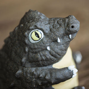 Crocodile Yixing teapot  115ml