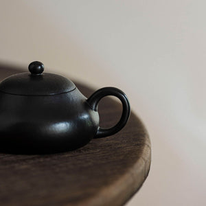 Flat Pear Style Yixing Teapot 110ML